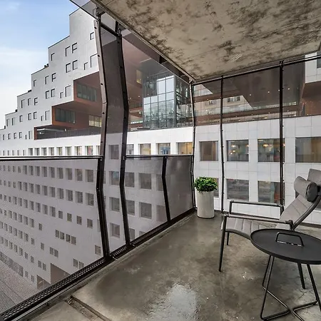 Wright - Barcode Apartment *